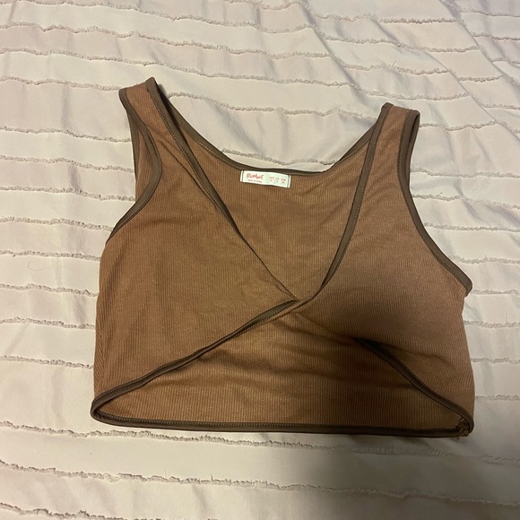 Cross front brown top - Picture 1 of 1